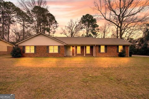 Property photo of 212 lee dr, statesboro, GA 30461