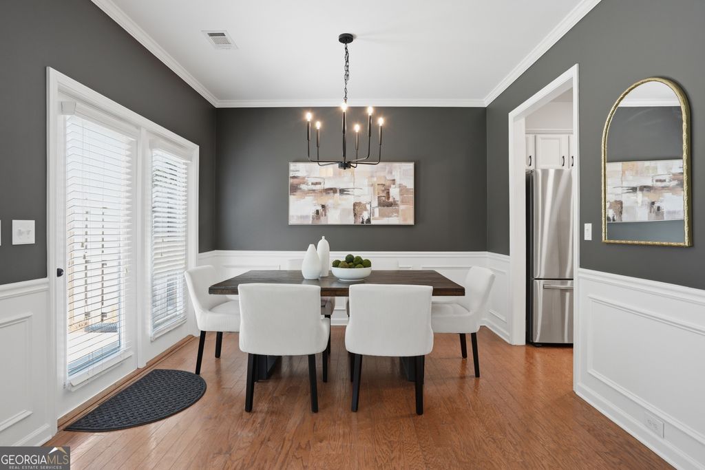 Photo of 725 Duberry Street, Alpharetta, GA 30004 (MLS # 10729027)