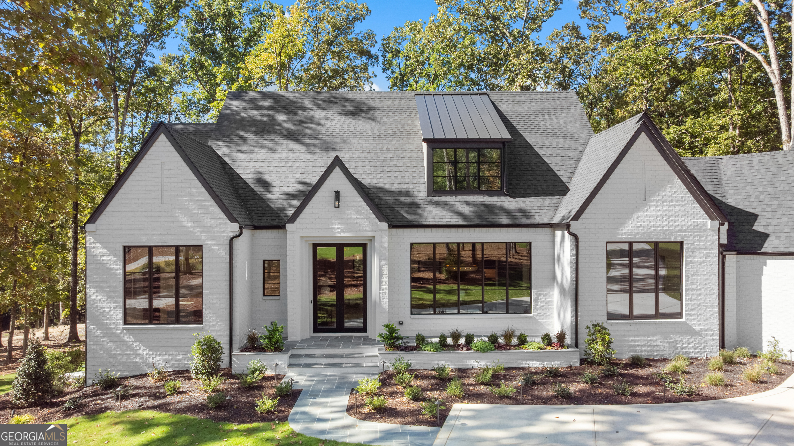 1091 High Bluff LN