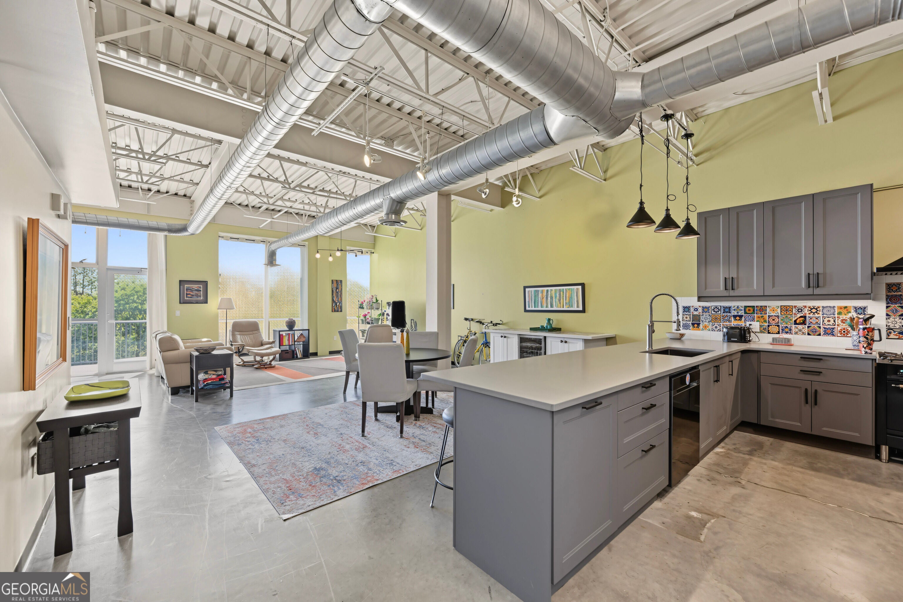 5200 Peachtree RD