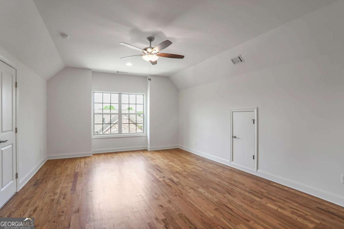 6054 Brookhaven CIR