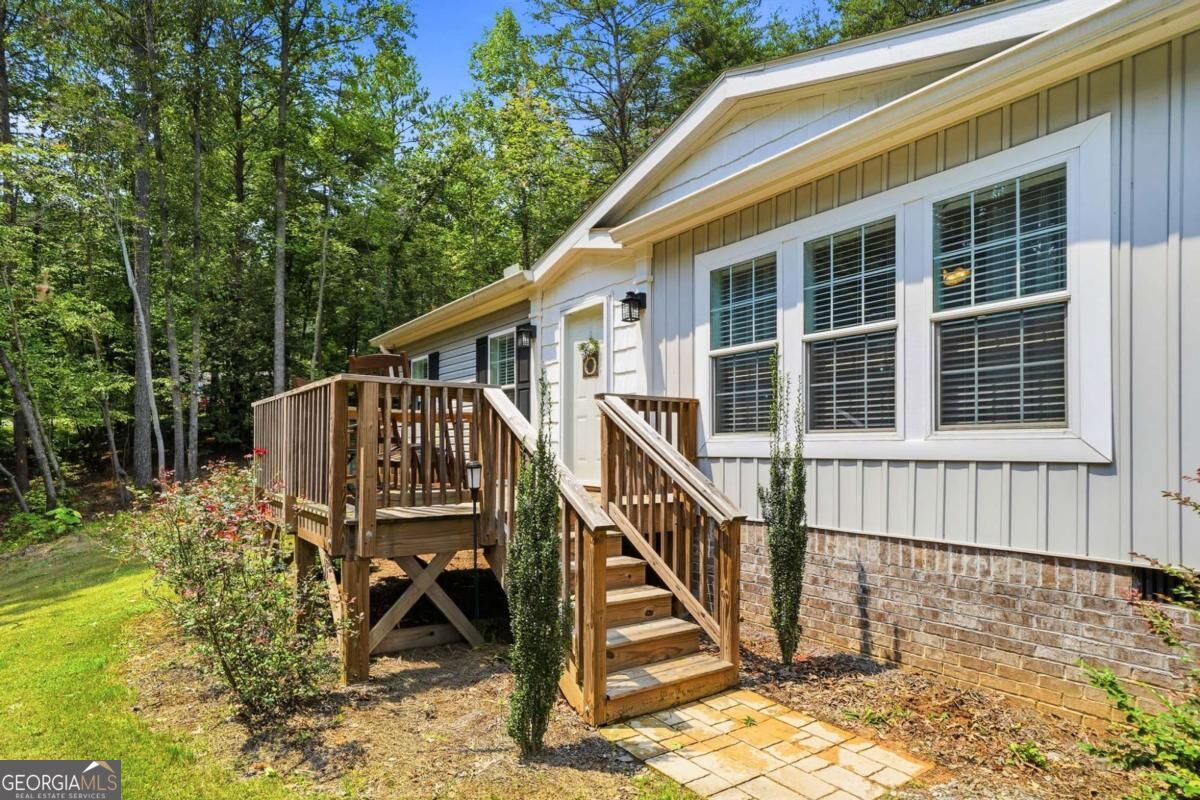 82 Gregory DR