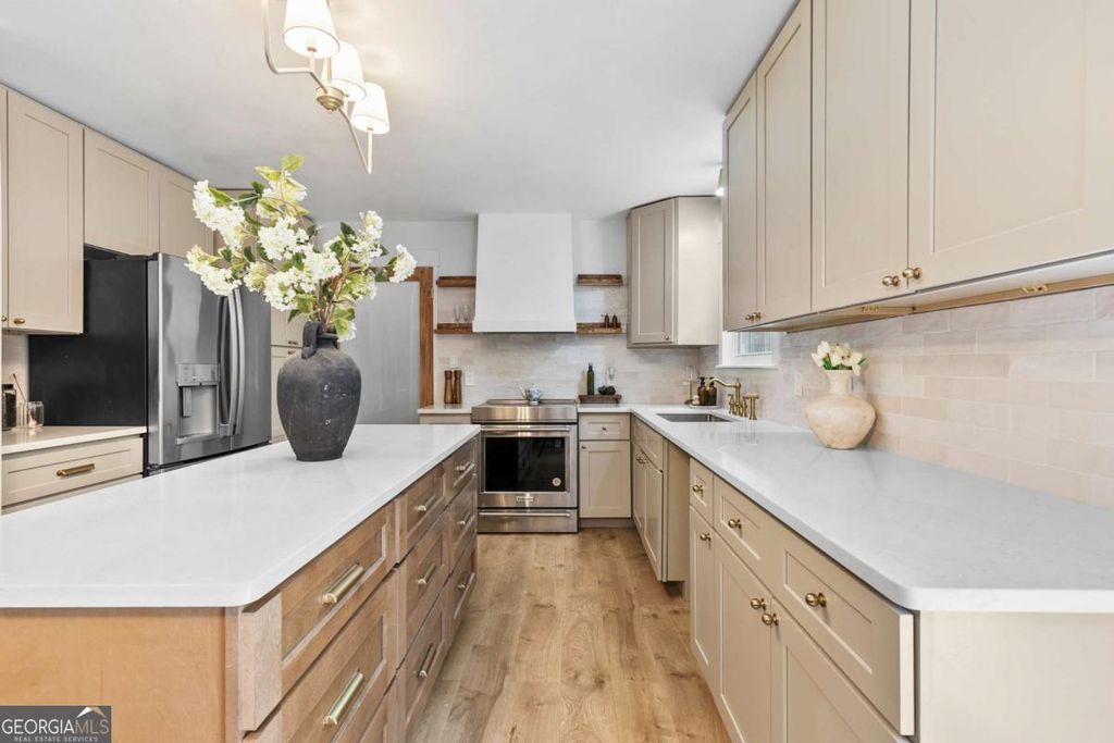 Photo of 2667 Tammi Lane, Gainesville, GA 30506 (MLS # 10663657)