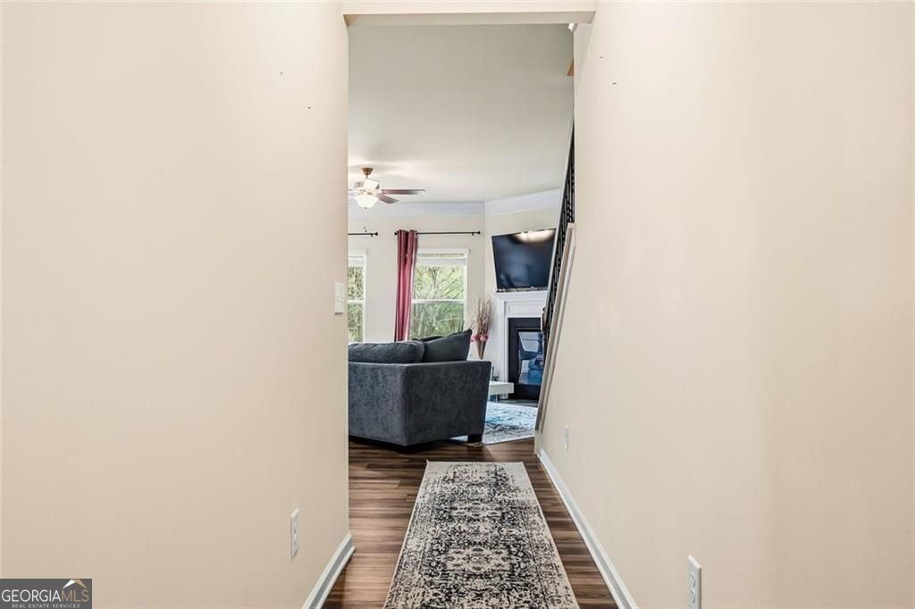 521 Crescent Woode WAY
