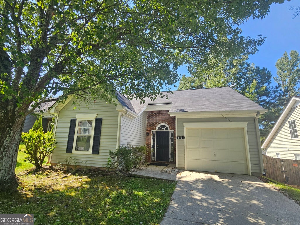 Photo of 3731 Mays Crossing XING SW, Atlanta, GA 30331 (MLS # 10841800)