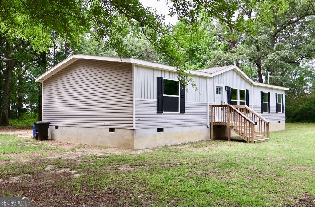 Photo of 148 Nowhere Road, Jeffersonville, GA 31044 (MLS # 10761354)