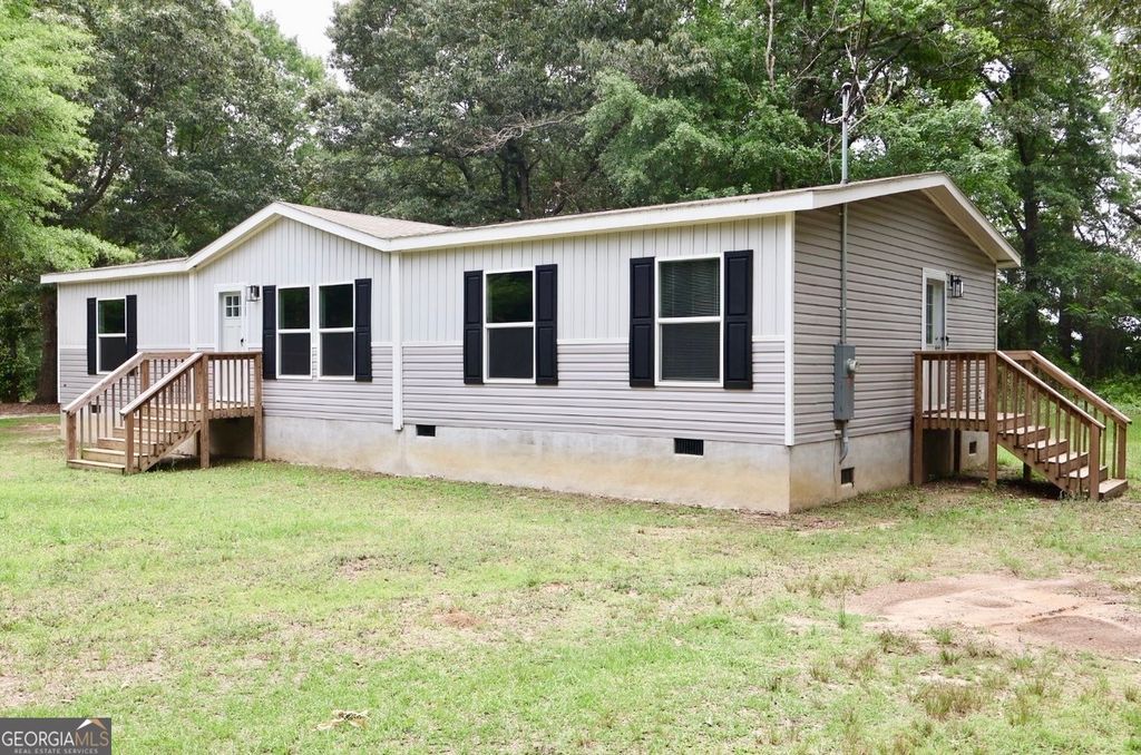 Photo of 148 Nowhere Road, Jeffersonville, GA 31044 (MLS # 10761354)