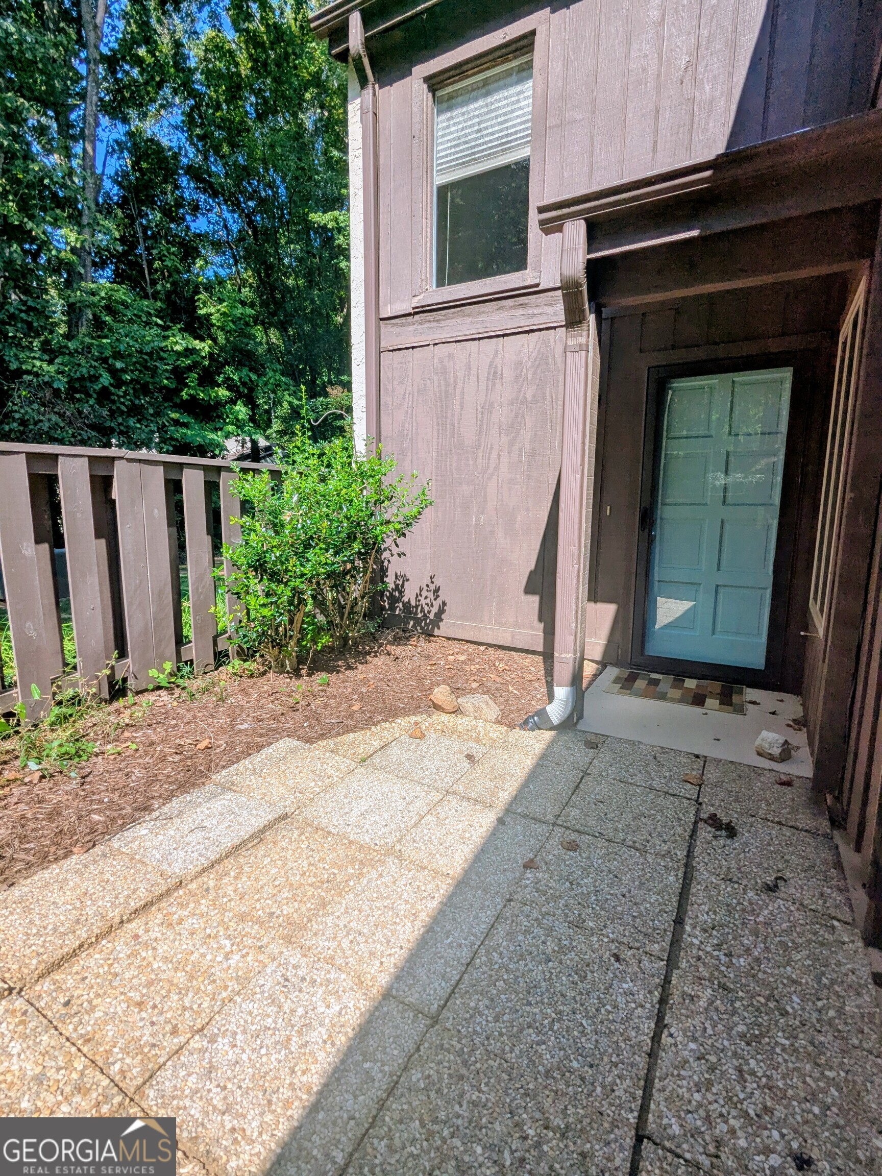 Maintenance free condo in wonderful Peachtree City local! Three Bedrooms, 2.5 baths, separate living room or office, combination living room/dining room, opens to private greenbelt patio. Kitchen with pantry, new refrigerator, laundry closet, and all new LVT flooring on the main. Powder room, two large storage closets, and a desk nook also on main. Upstairs features three nice bedrooms with new carpet, master with three closets, and private balcony over the back patio. Additional 2 bedrooms and baths. Every inch freshly painted! Great price in PTC!!
