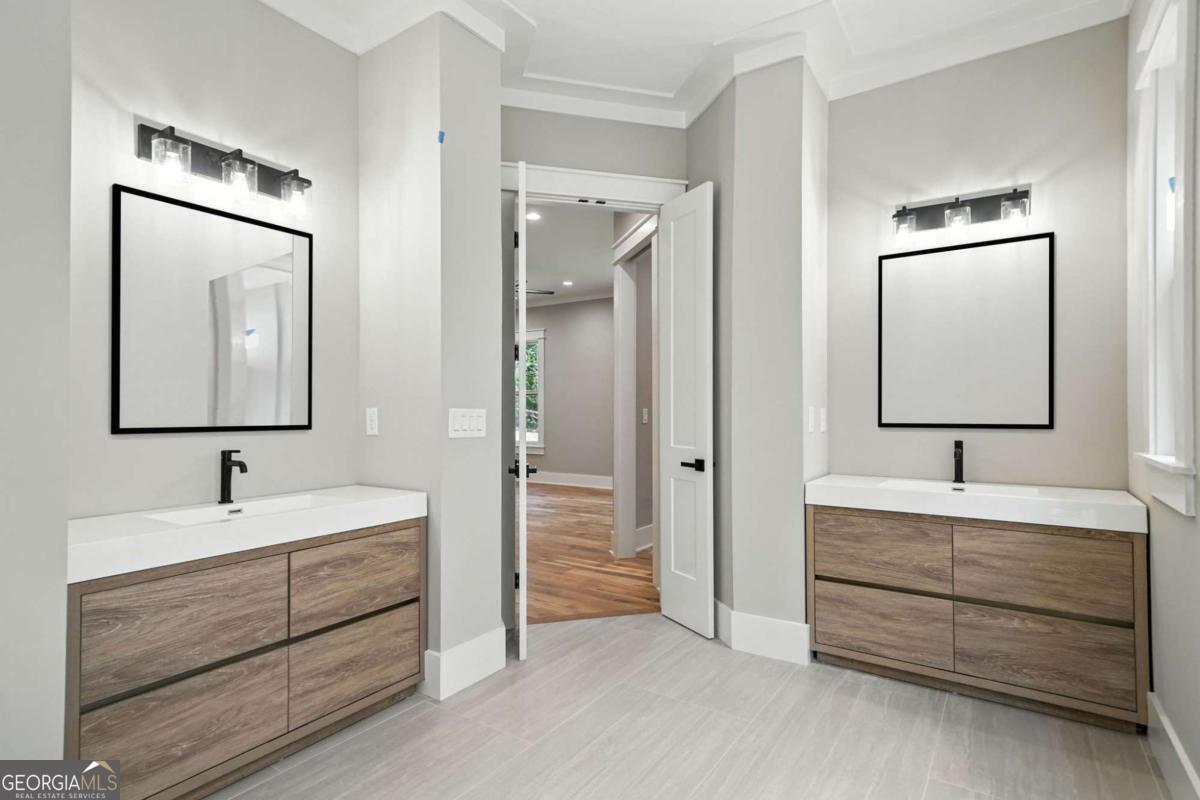 HIGHLANDS AT SHARP MOUNTAIN - Residential