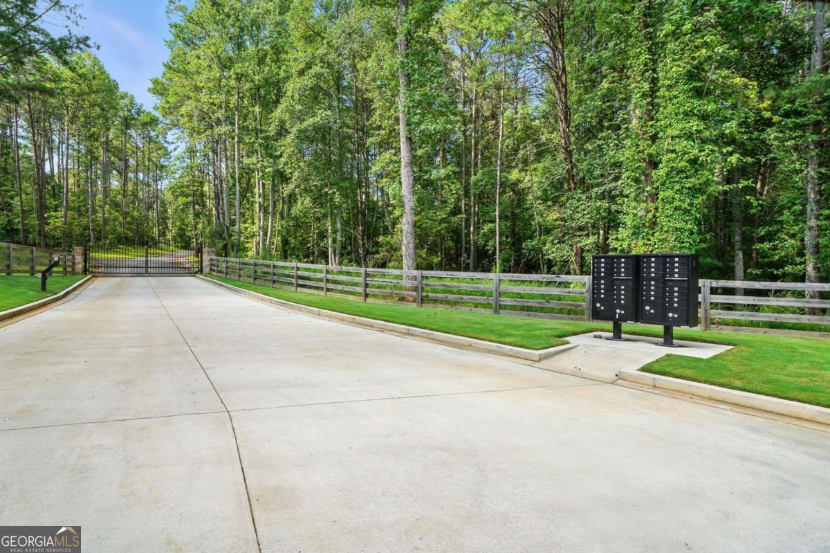 HIGHLANDS AT SHARP MOUNTAIN - Residential