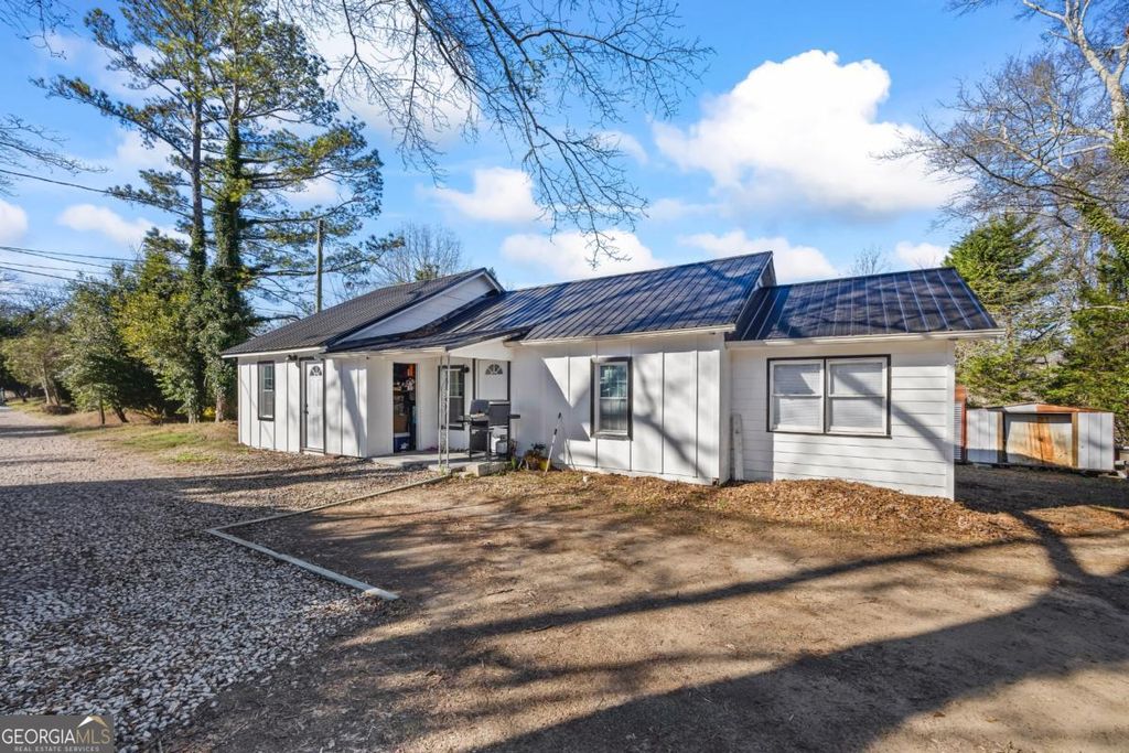 Photo of 187 Bellview Street, Winder, GA 30680 (MLS # 10677530)