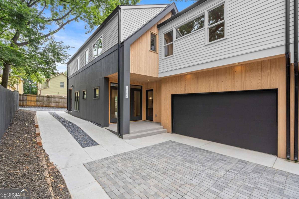 1010-B Boulevard SE