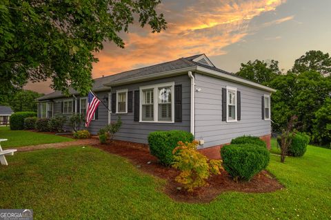 Photo of 16 Bittings Avenue, Summerville, GA 30747 (MLS # 10670528)