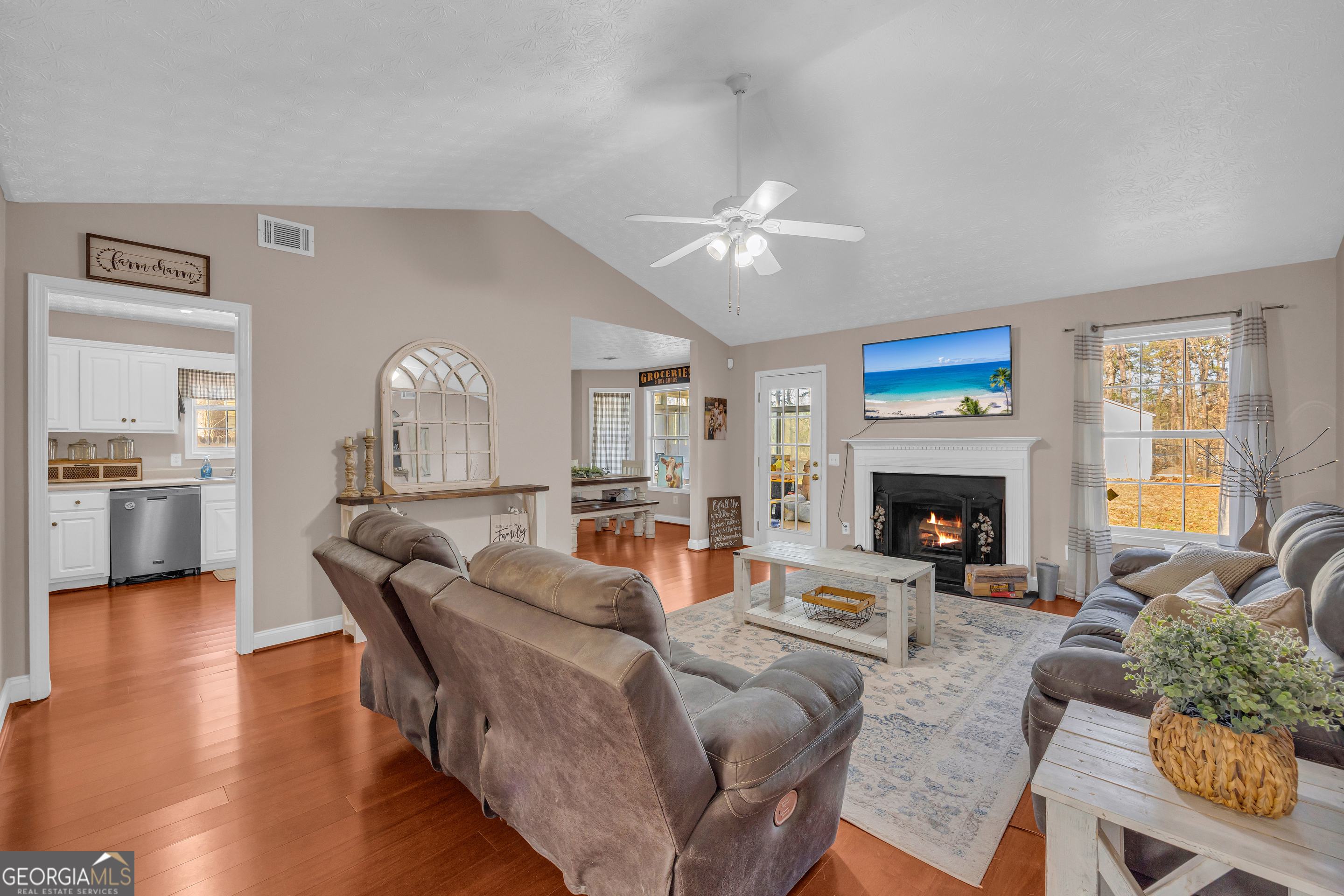 704 Academy Woods DR