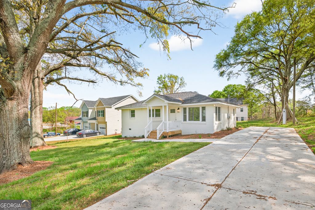 Photo of 38 Bill Rutledge Road, Winder, GA 30680 (MLS # 10725036)