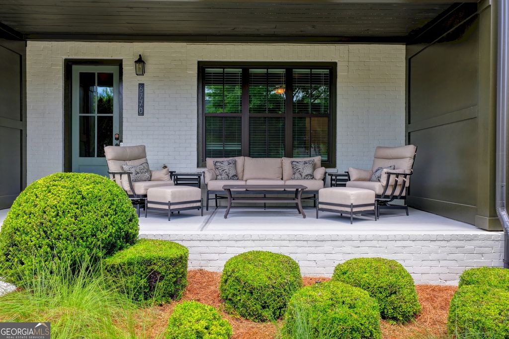 Photo of 6770 Whitman Walk, Alpharetta, GA 30005 (MLS # 10765031)