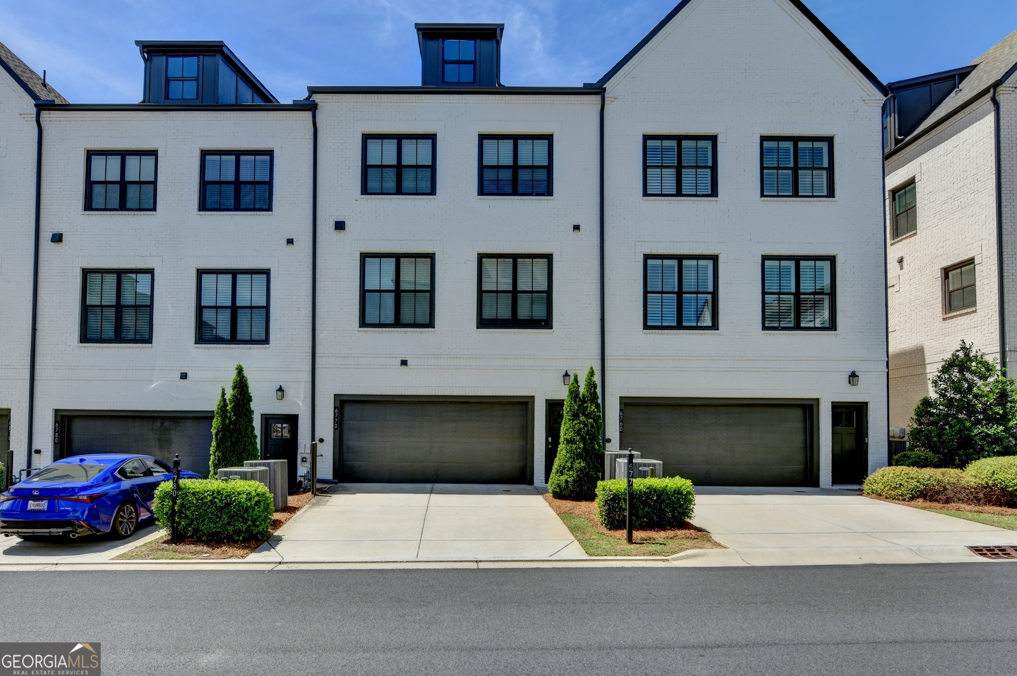 6770 Whitman WALK