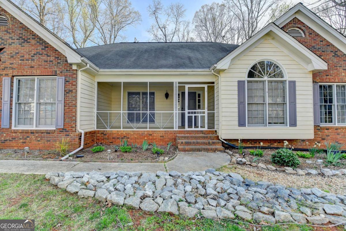 3075 Superior DR