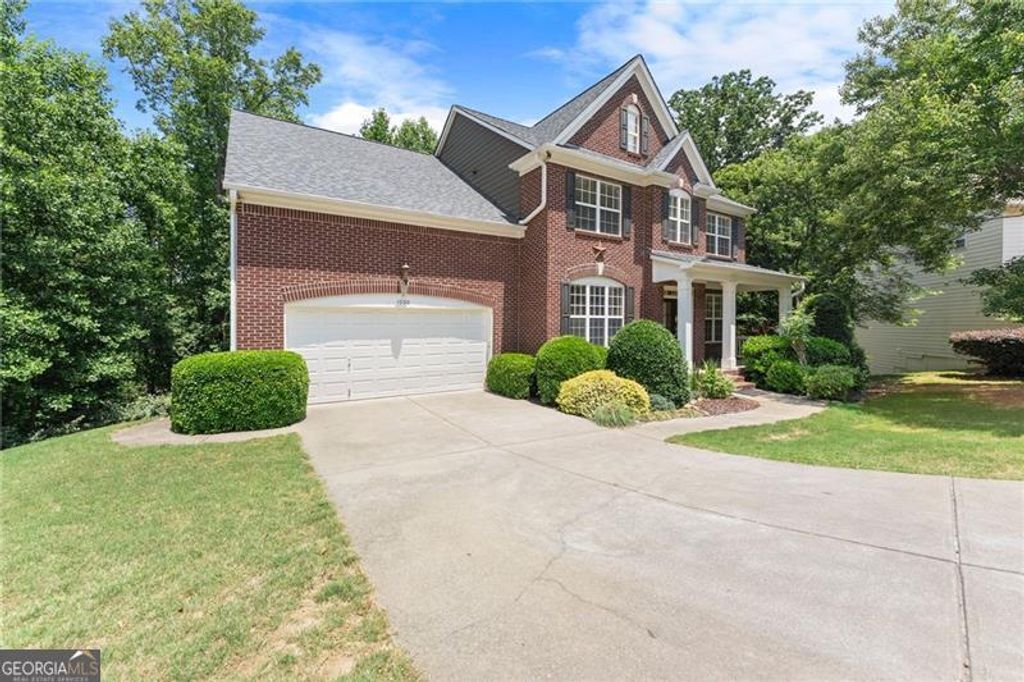 Photo of 1000 Island Bluf Lane, Buford, GA 30518 (MLS # 10769480)