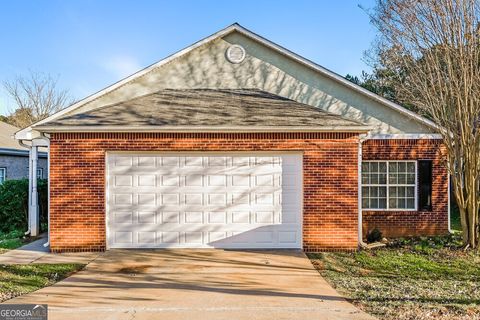 Photo of 424 Bell Flower Trail, Locust Grove, GA 30248 (MLS # 10638023)