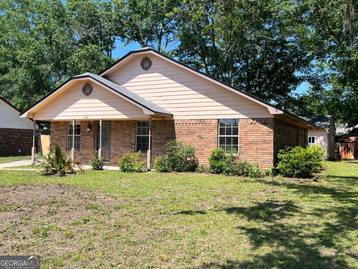 1102 Chaparral CIR