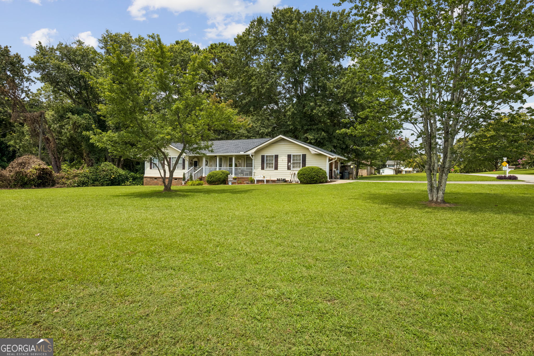 4231 Hamilton Mill RD