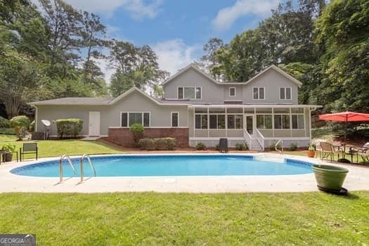 101 Cascade DR