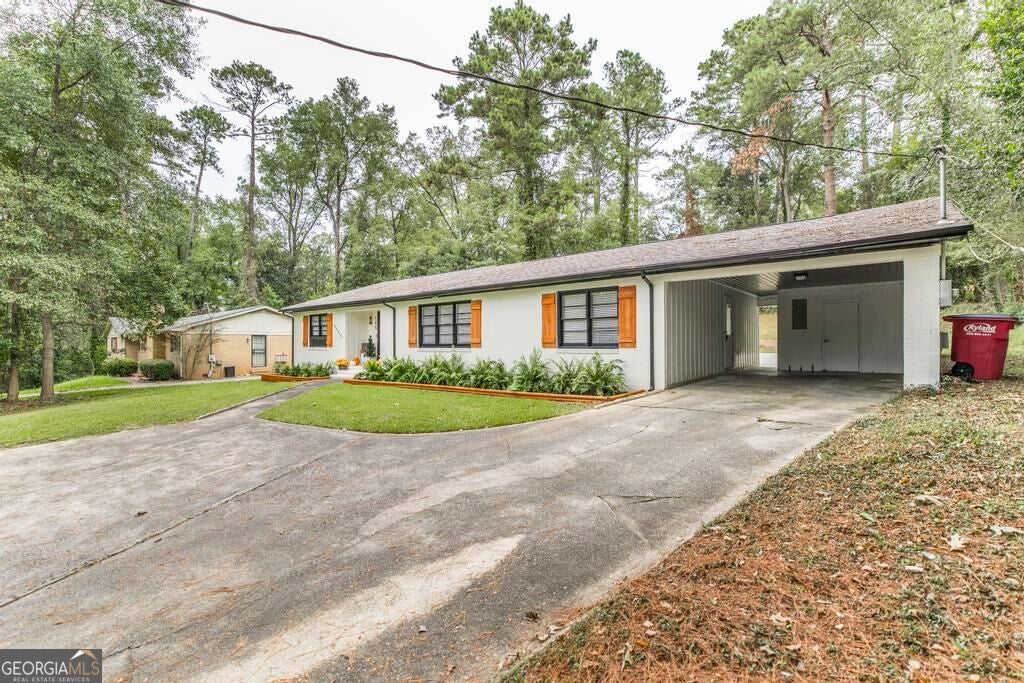 Photo of 1255 Nottingham Drive, Macon, GA 31211 (MLS # 10853780)