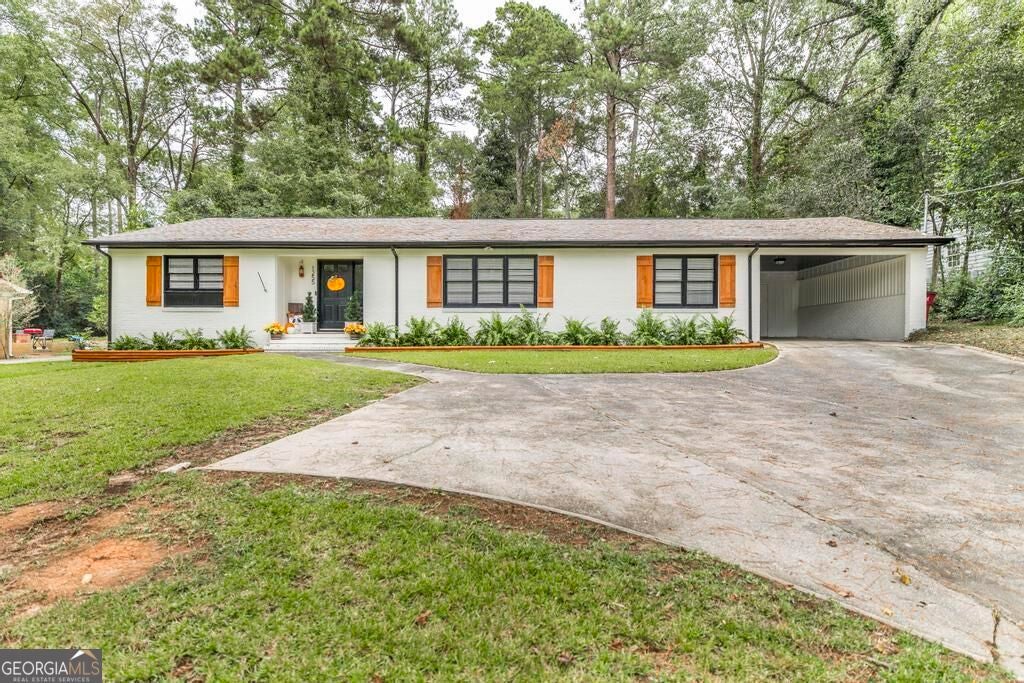 Photo of 1255 Nottingham Drive, Macon, GA 31211 (MLS # 10853780)