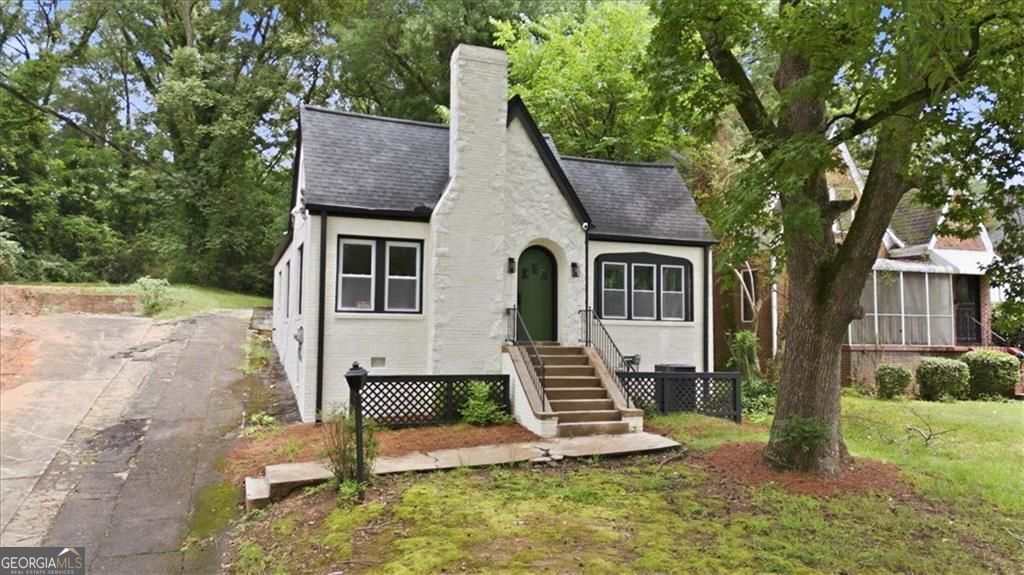 Photo of 1207 Martin Luther King Jr Drive SW, Atlanta, GA 30314 (MLS # 10814461)