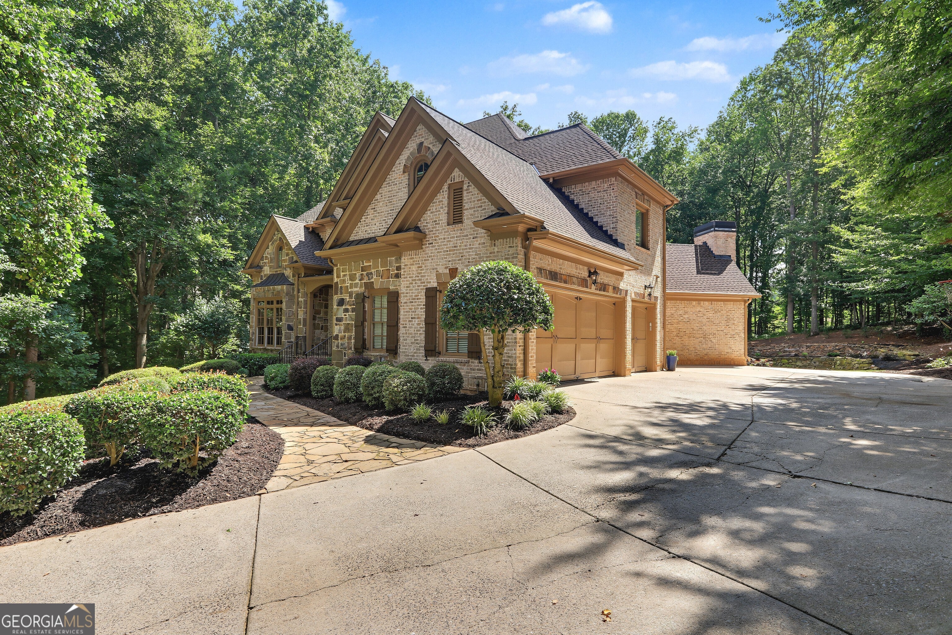 2730 Manor Bridge DR
