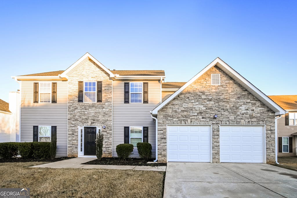 Photo of 6657 Delaware Bend, Fairburn, GA 30213 (MLS # 10795194)
