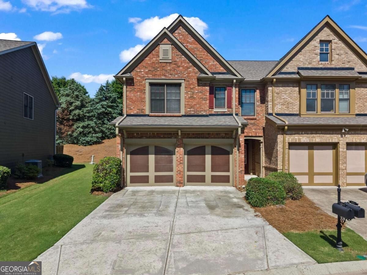 1340 Winshire CV