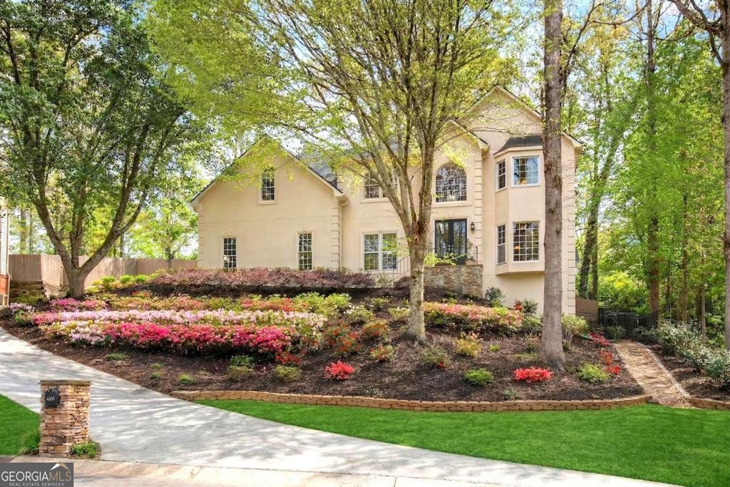 Photo of 4008 Chelsea Lane, Marietta, GA 30062 (MLS # 10728748)