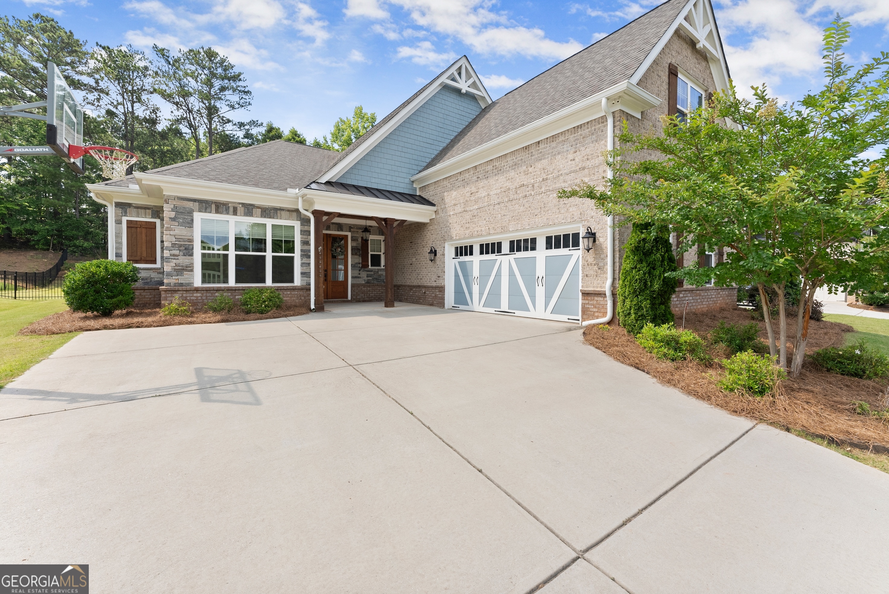 7187 Sanctuary DR