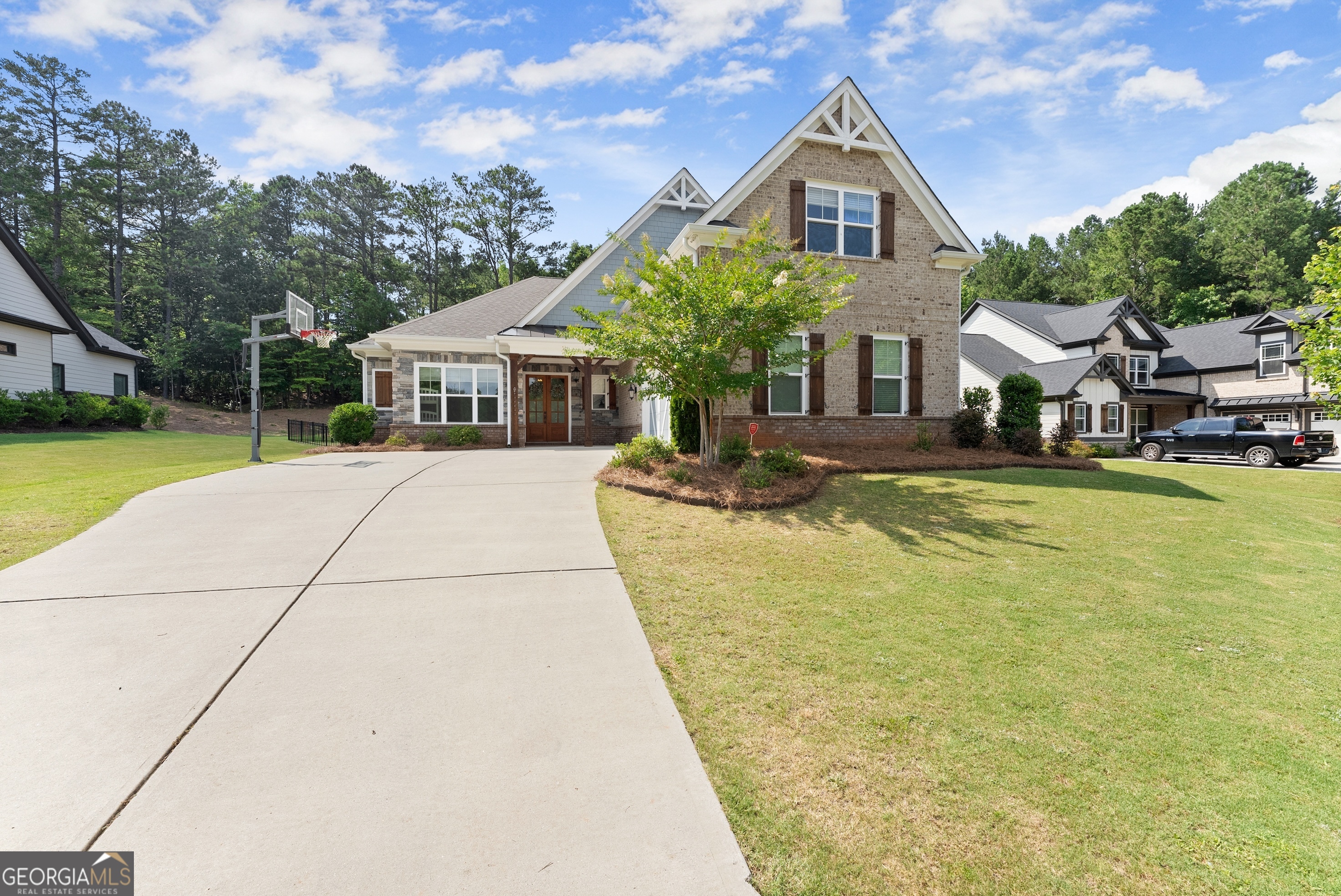 7187 Sanctuary DR
