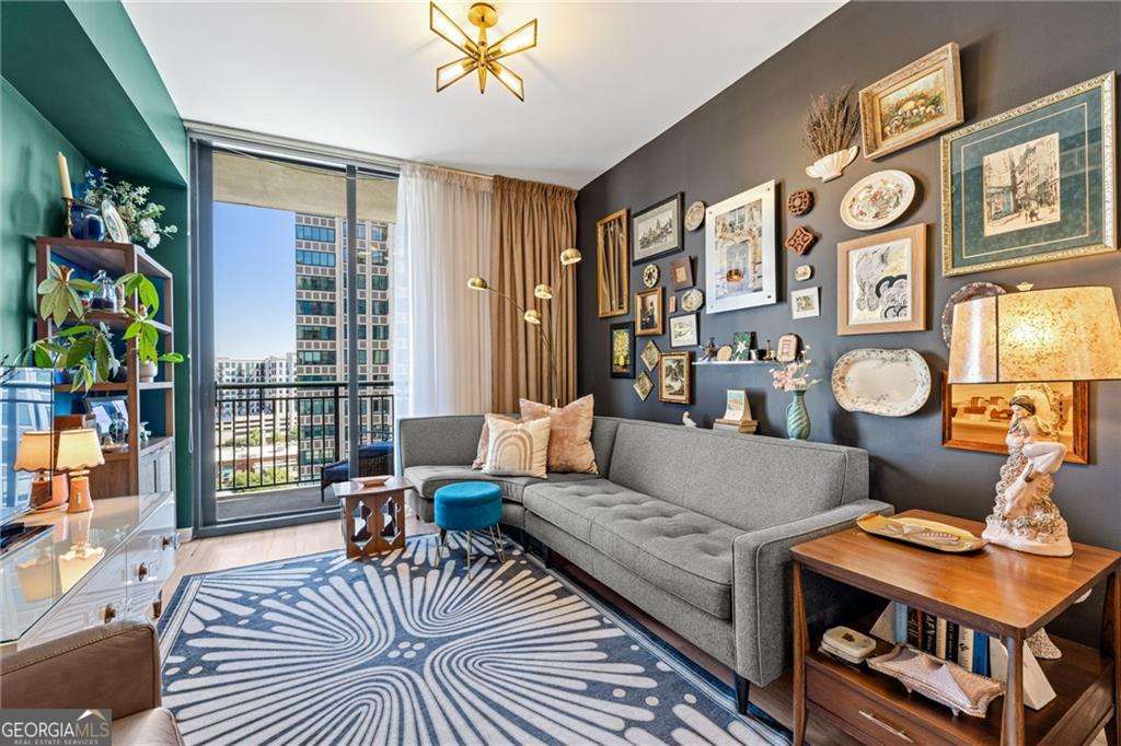 3040 Peachtree RD NW 1013