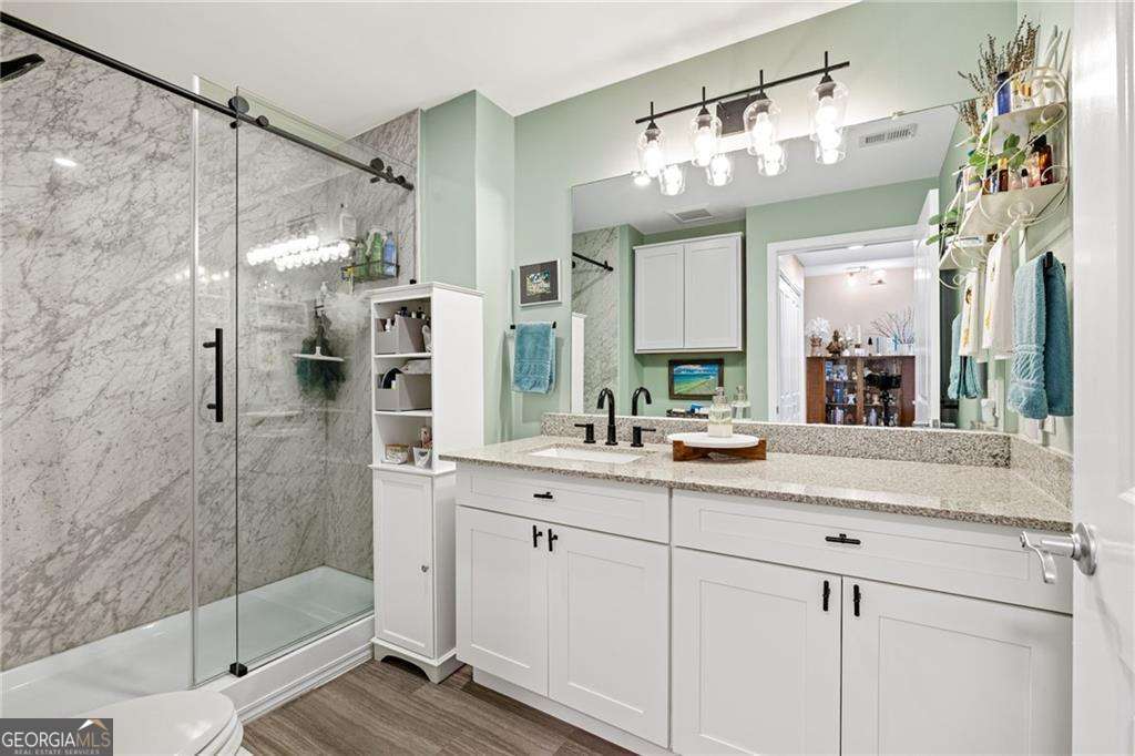 3040 Peachtree RD NW 1013