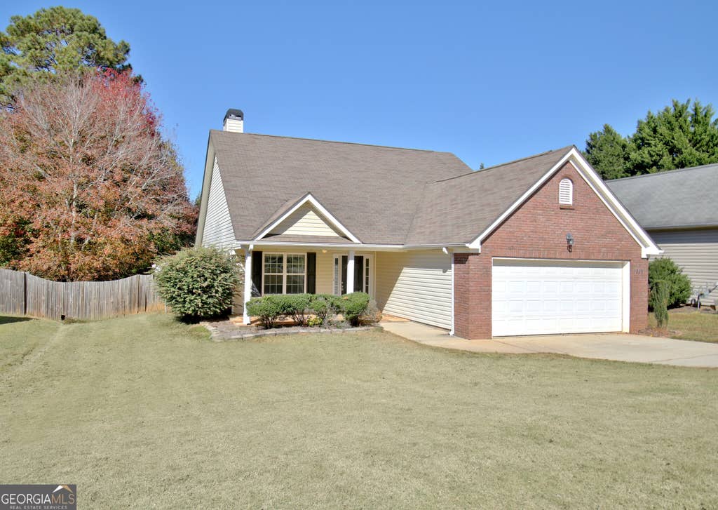 Photo of 289 Baldwin Court, Newnan, GA 30263 (MLS # 10809234)