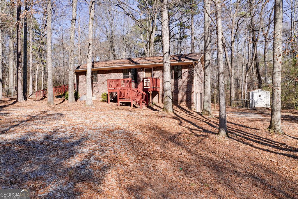 Photo of 220 Winding Stream Trail, Hampton, GA 30228 (MLS # 10664591)