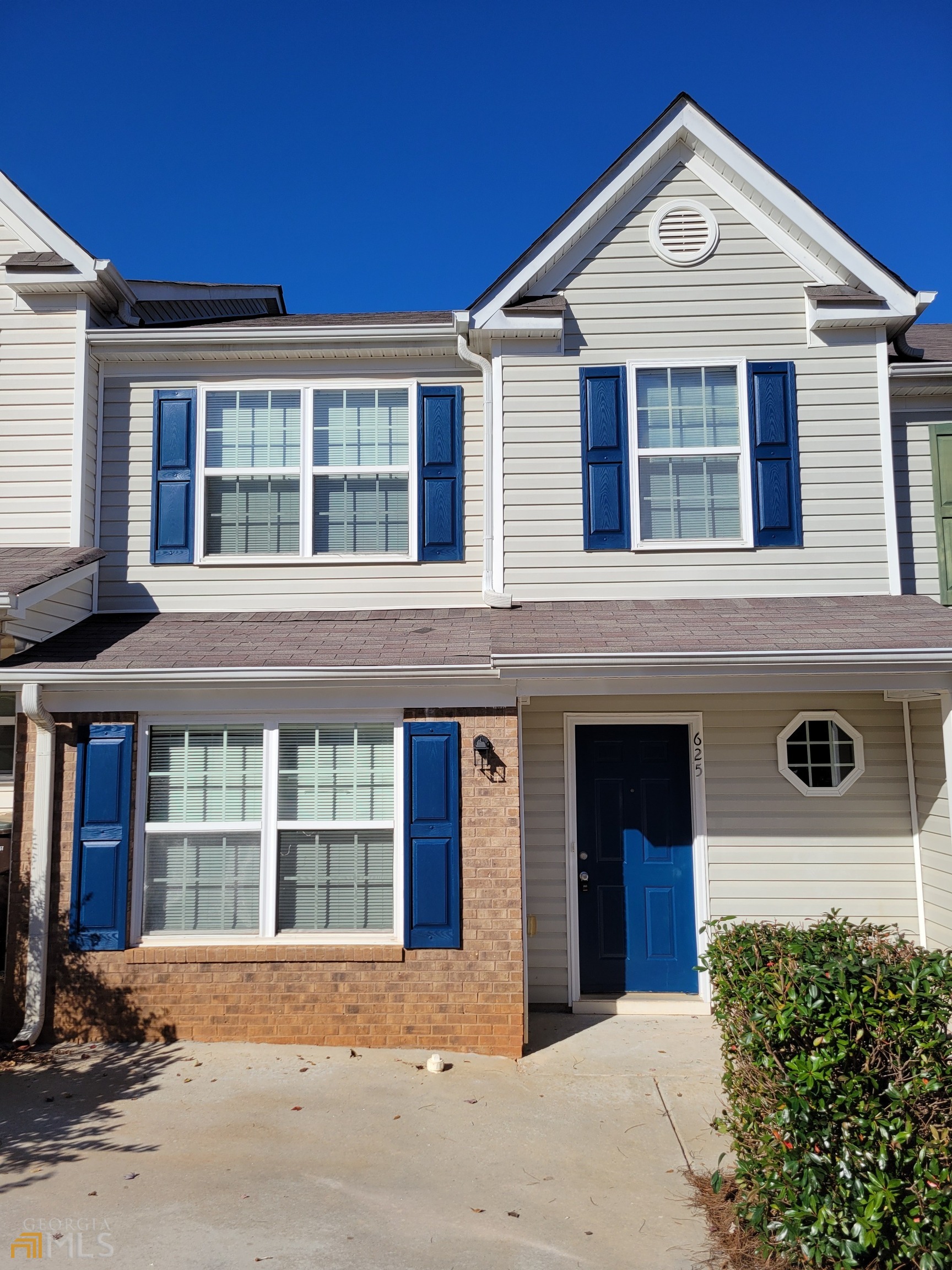 Newly renovated townhome in the Union Grove school district. This 2 story features a living room and a family room which is open to the kitchen and dining area. The kitchen has granite countertops and new stainless appliances. 3 bedrooms up including the master which features 2 closets. New vanities in guest bath and half bath. New flooring throughout.