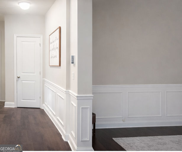 2627 Glenbrook LN NE