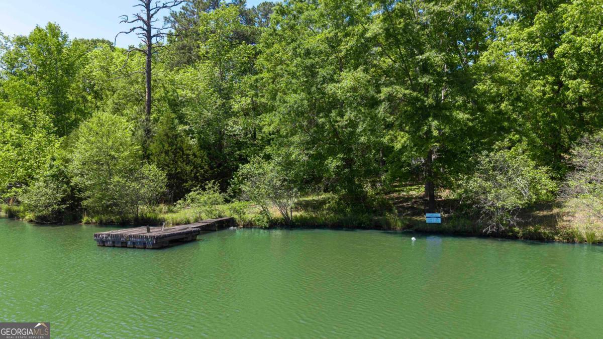 245 Sweet Gum LN