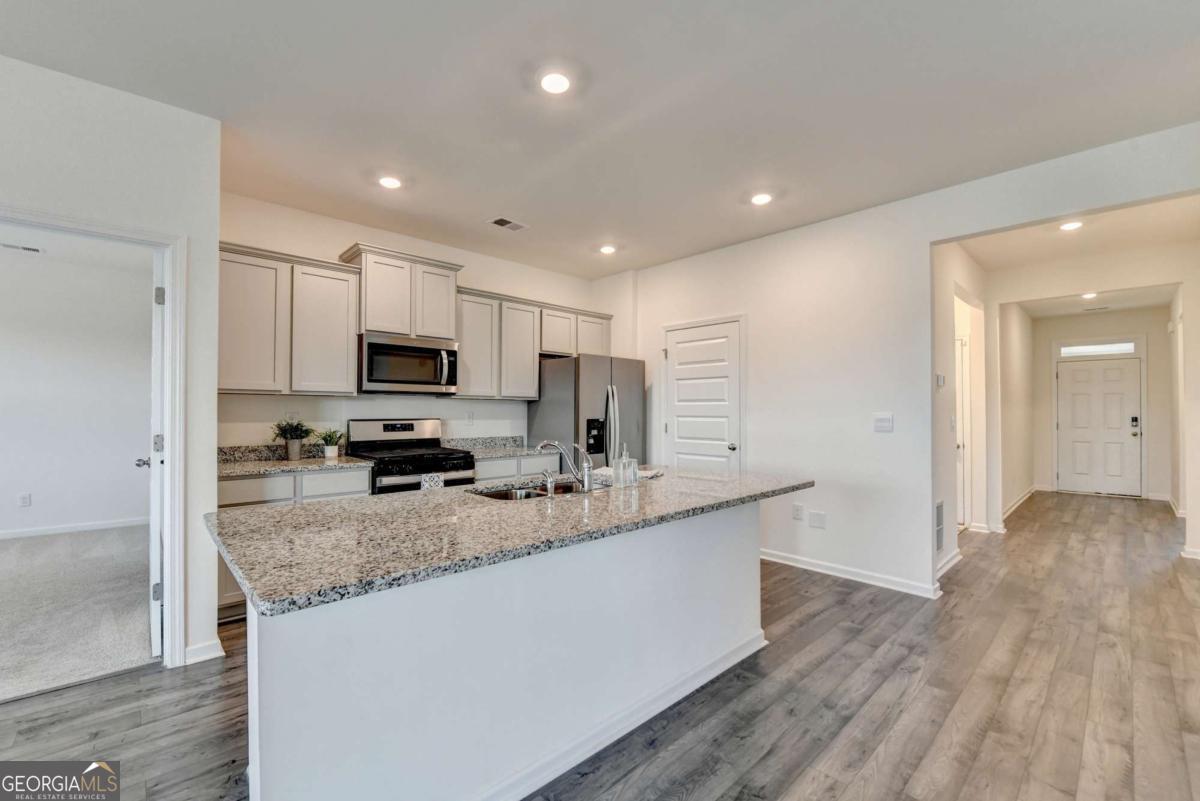 82 Graham Campbell LN