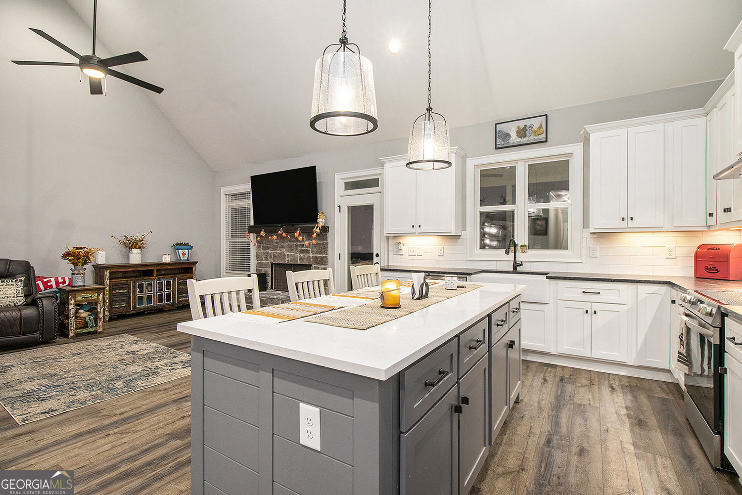 GRIFFIN MANOR - Residential