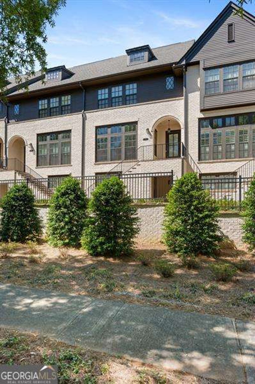 Photo of 134 Britten Pass, Alpharetta, GA 30009 (MLS # 10661728)
