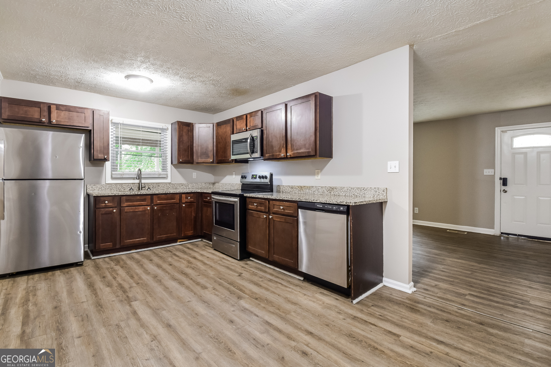 3911 Cornell BLVD SW