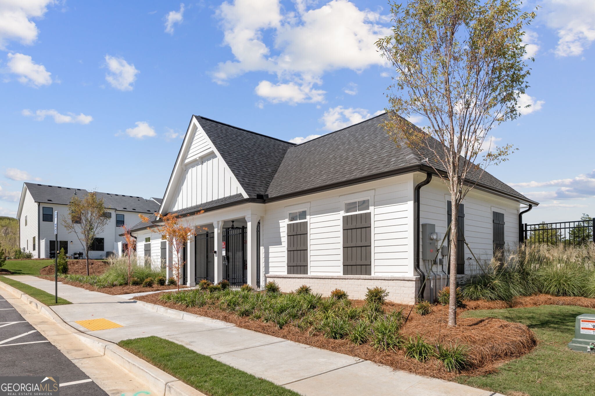 Sherwood Square - Residential