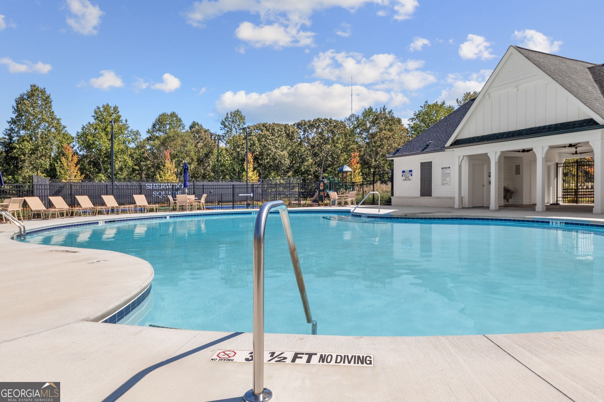 Sherwood Square - Residential