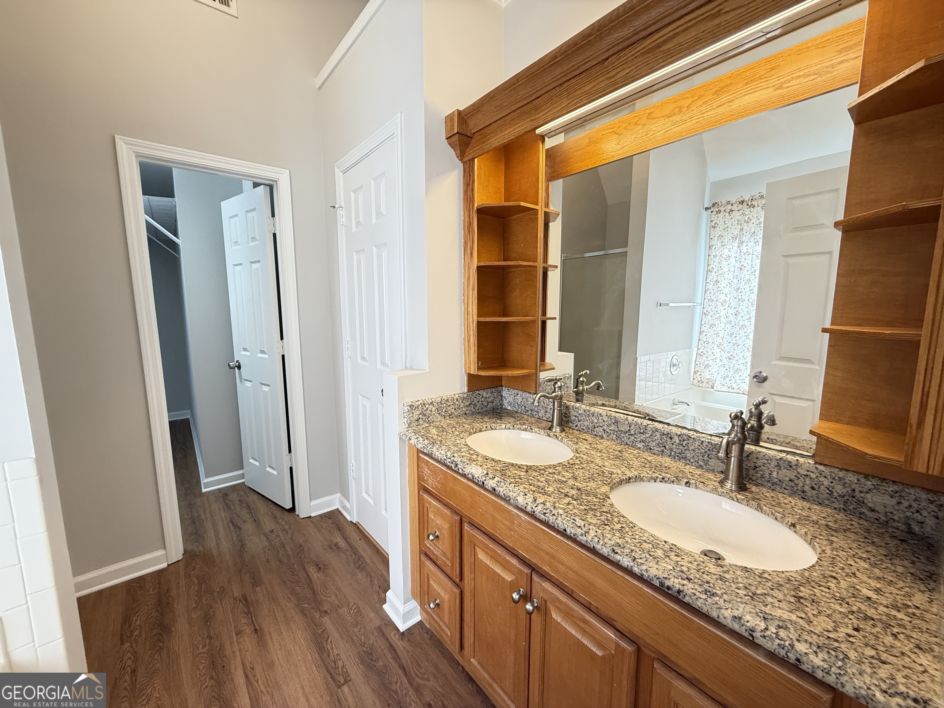 Morton Chase - Residential Lease
